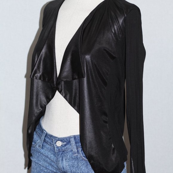 Happening In The Present Black Jacket - Picture 5 of 12